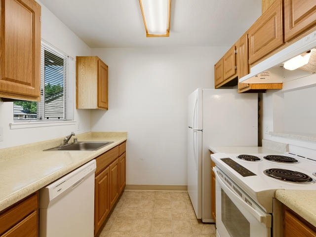 Main picture of Condominium for rent in Fresno, CA
